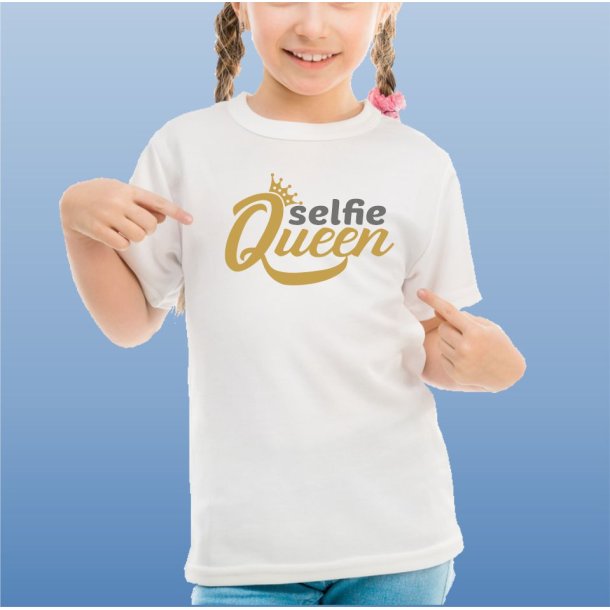 Selfie queen shirt